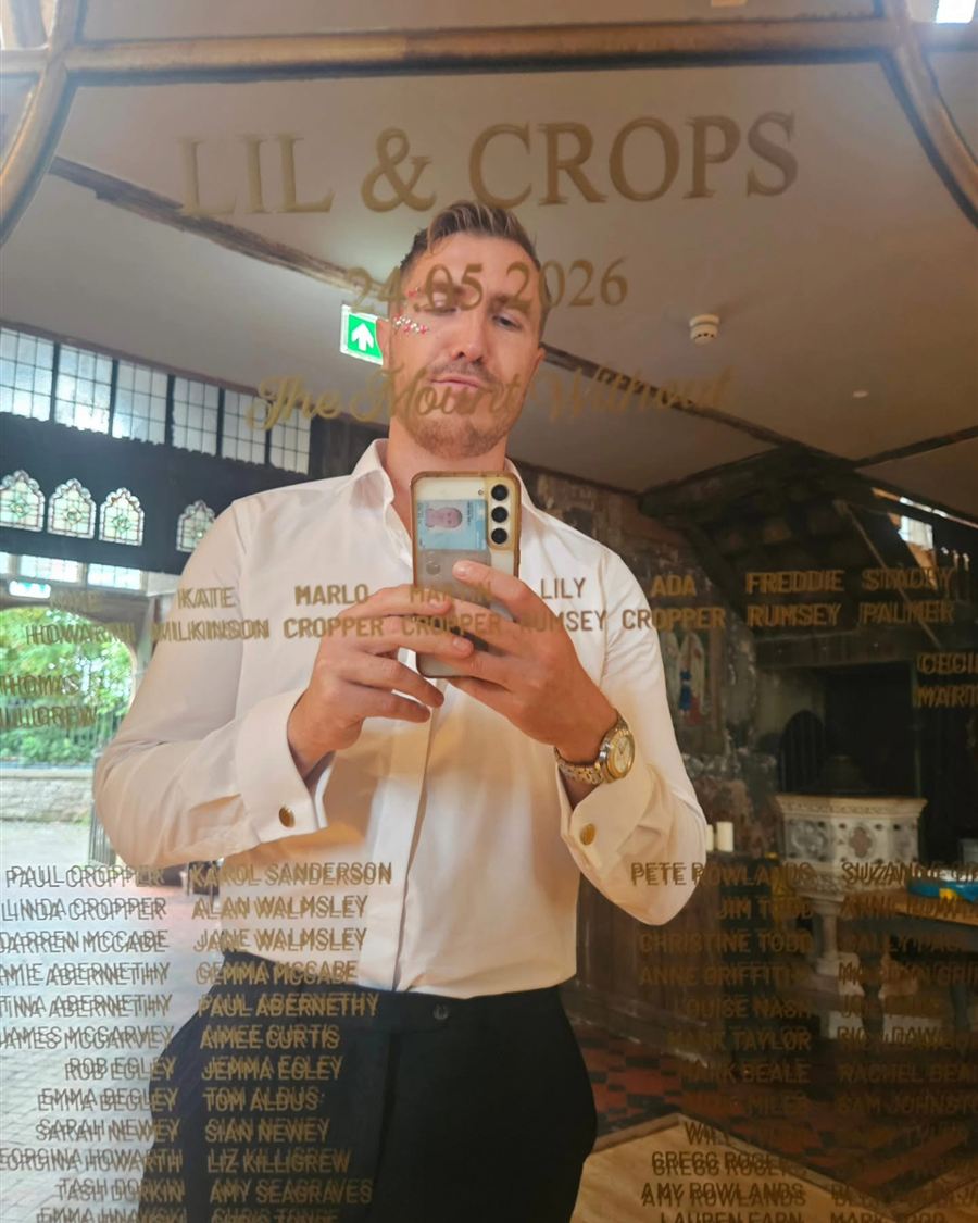 Freddie, documenting himself